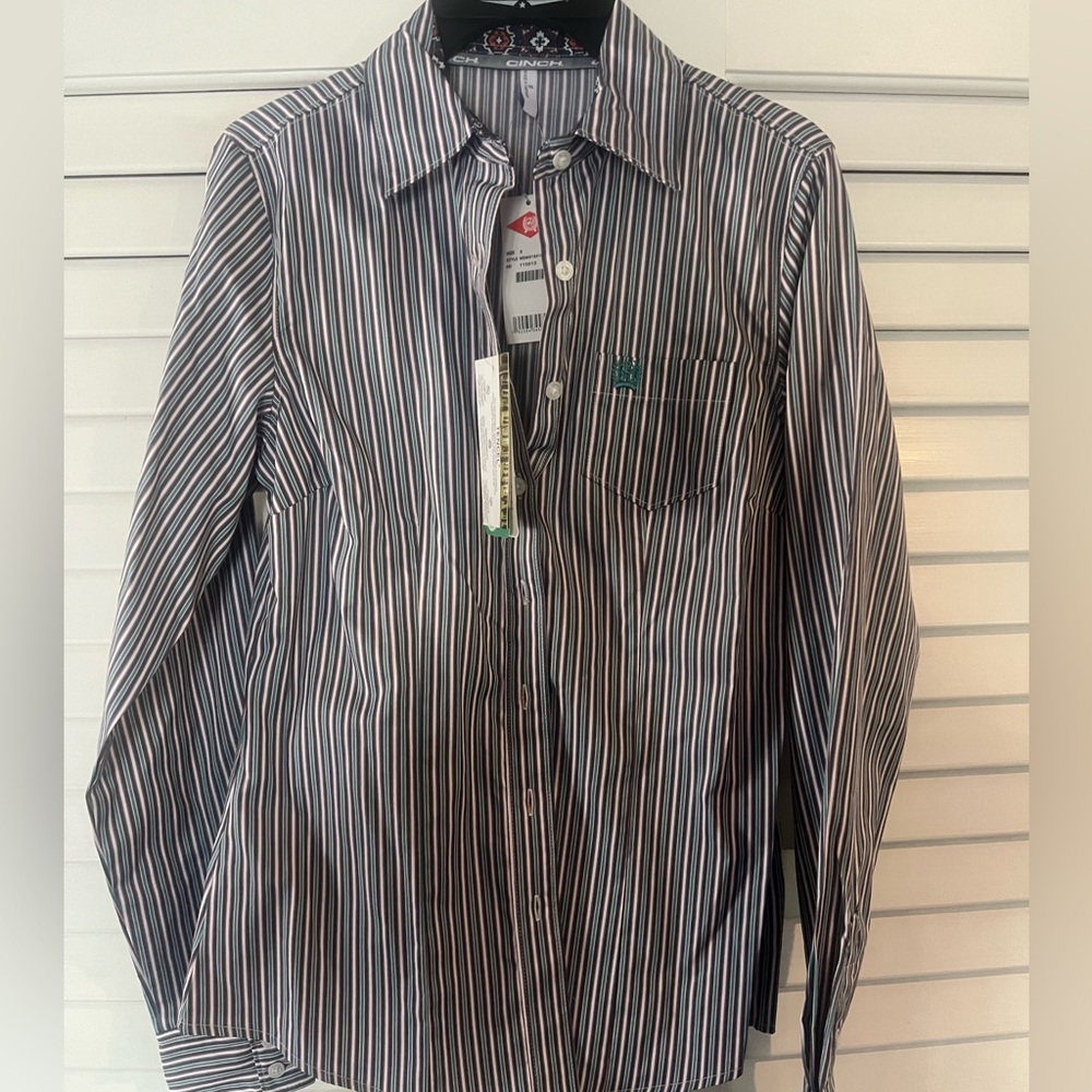 Small, Cinch Ladies Western Button Down shirt